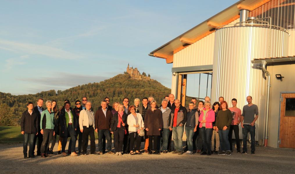 Landfrauen plus Vorstandschaft des CDU-Kreisverbands aus dem Zollernalbkreis auf dem Enzenberghof